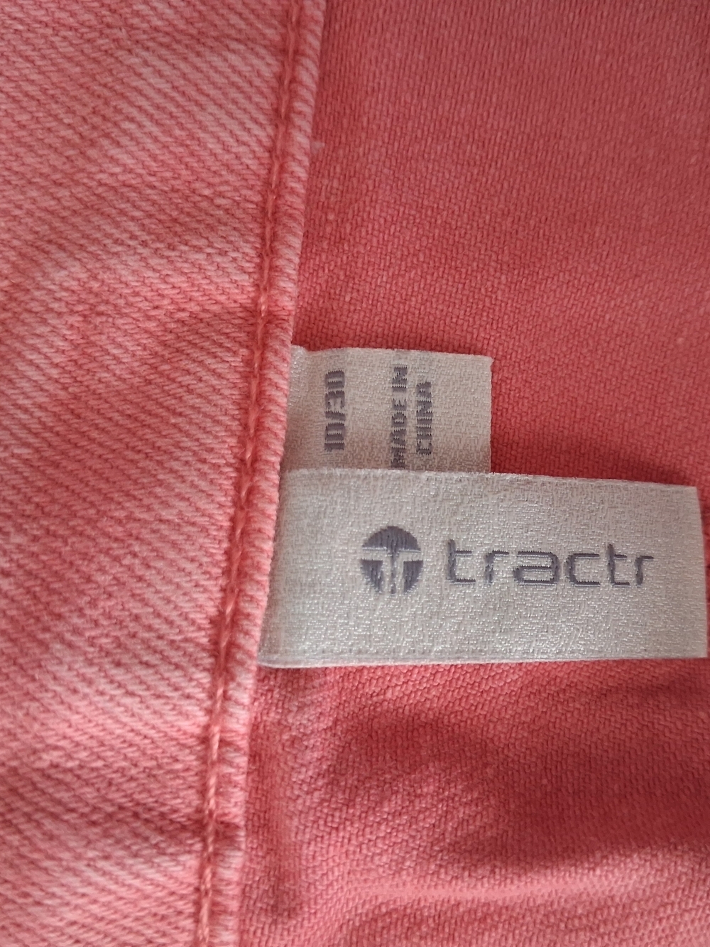 Tractr Coral Garment-Dyed High-Rise Button-Front Jean Shorts - Picture 6 of 7